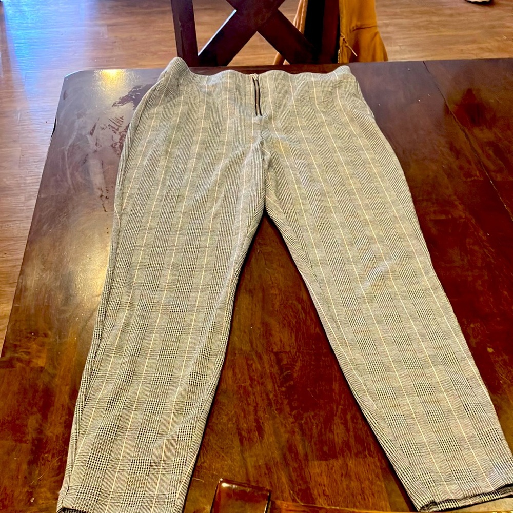 Guess plaid pants-excellent condition-XL-size 12